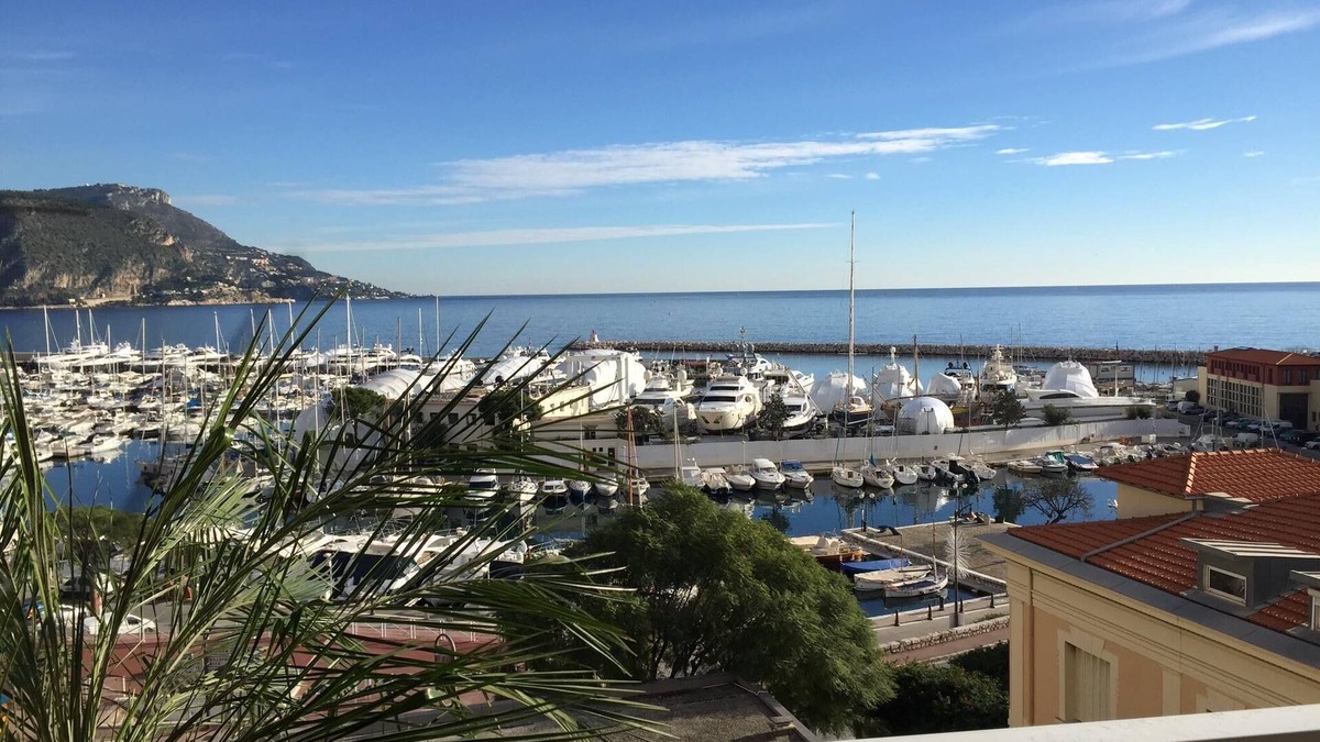 Beaulieu-sur-Mer Apartment | 3* apartment in Beaulieu-sur-mer with sea, mountain and marina views