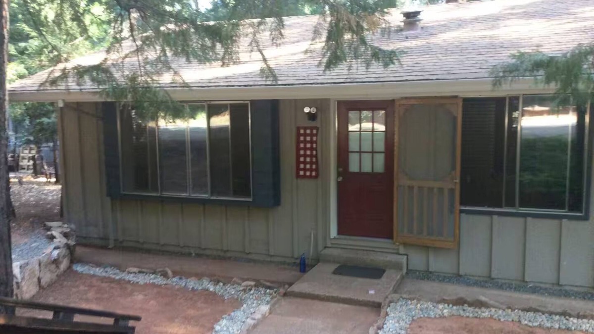 Glencoe House | 3 BDR Mountain Getaway with Bonus Room