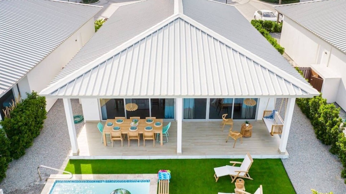 Eagle Beach Villa | 3 bdrm/2 bath Villa w/pool, Azure Beach Residences