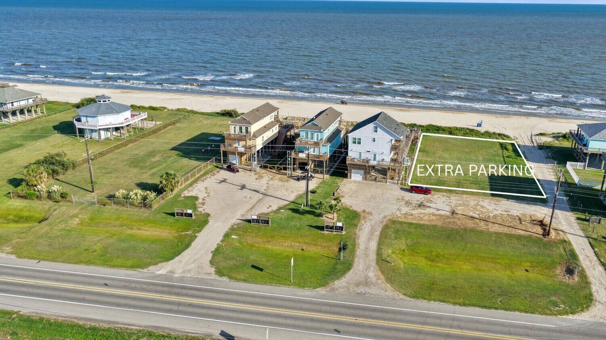 Port Bolivar House | 3 Beachfront Houses! 3 Heated Pools! Sleeps 80! Weddings & Events Welcome! Pets!