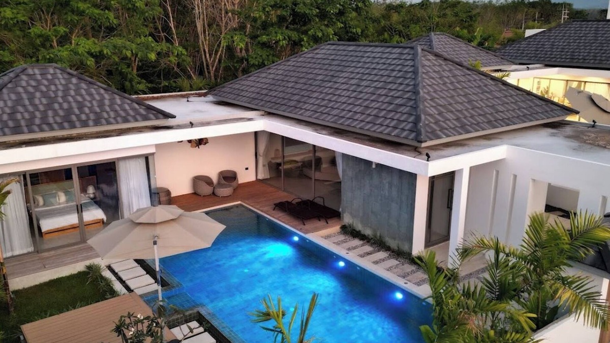 Choeng Thale Villa | 3 Bed BangTao pool villa - electricity included.