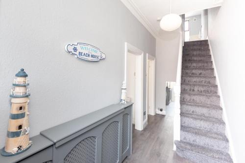 Waterloo Apartment | 3-Bed Coastal Retreat