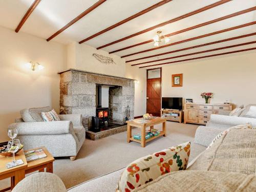 Helford Passage House | 3 Bed in Falmouth CONSW