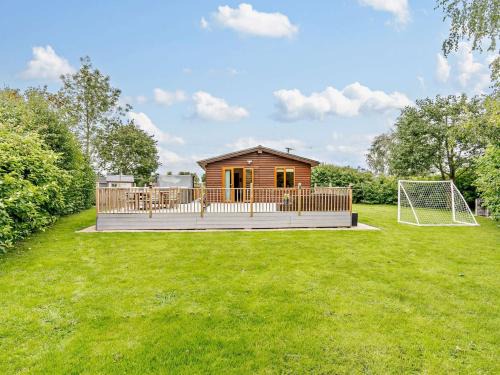 Sutton on Derwent House | 3 Bed in York 93206