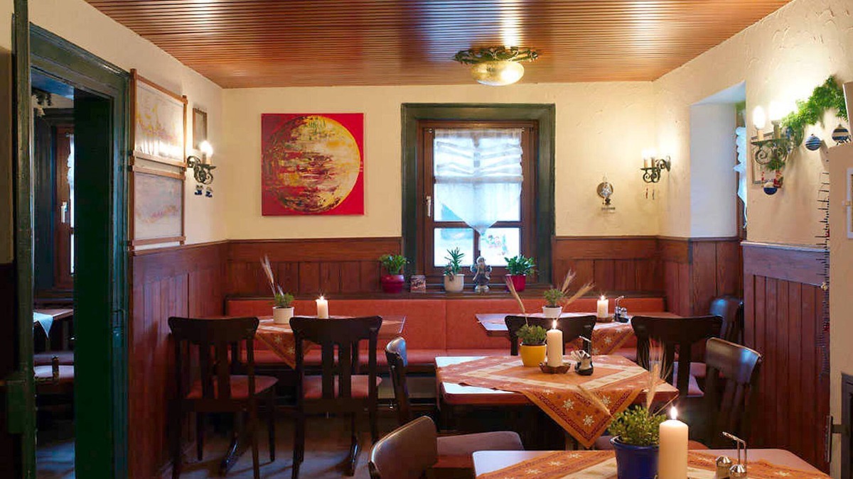 Bad Rappenau Cottage | 3 bed room - Adler guest room Hotel Biergarten