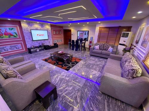 Oshodi-Isolo House | 3 Bed room Luxurious Duplex