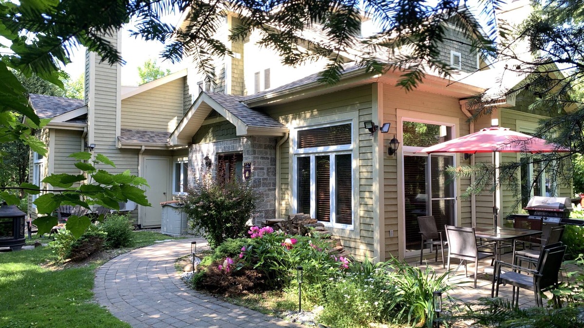 Mont-Tremblant House | 3 Bedroom, 2 Bathrooms, sleeps 7