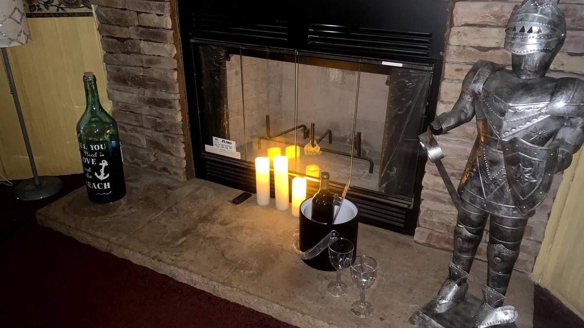 Douglas House | 3 bedroom/2 bathroom , cozy place with game room.