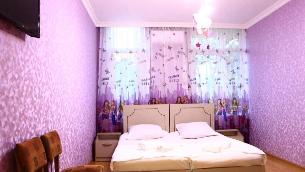 Batumi House | 3 Bedroom 2 bathroom House