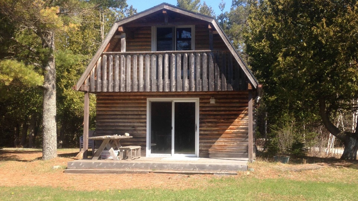 Manitoulin District Cottage | 3 Bedroom 2 Story Cottage, On A Stunning Private Sand Beach