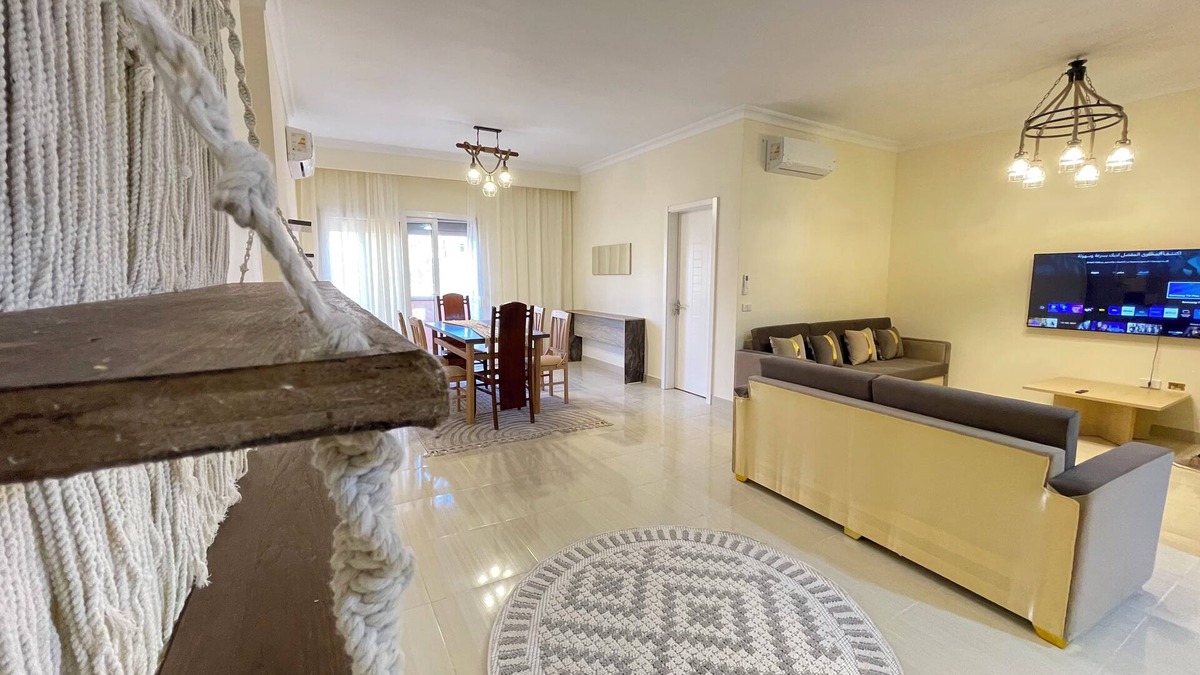 Dahar Apartment | 3-bedroom apartment in enchanting beach access and restaurant with AC, WiFi