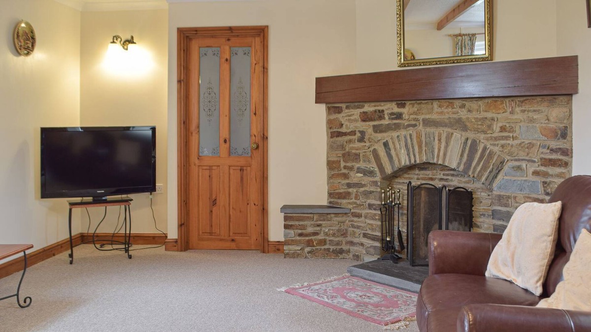 Broad Haven Cottage | 3 bedroom accommodation in Broadway, near Haverfordwest