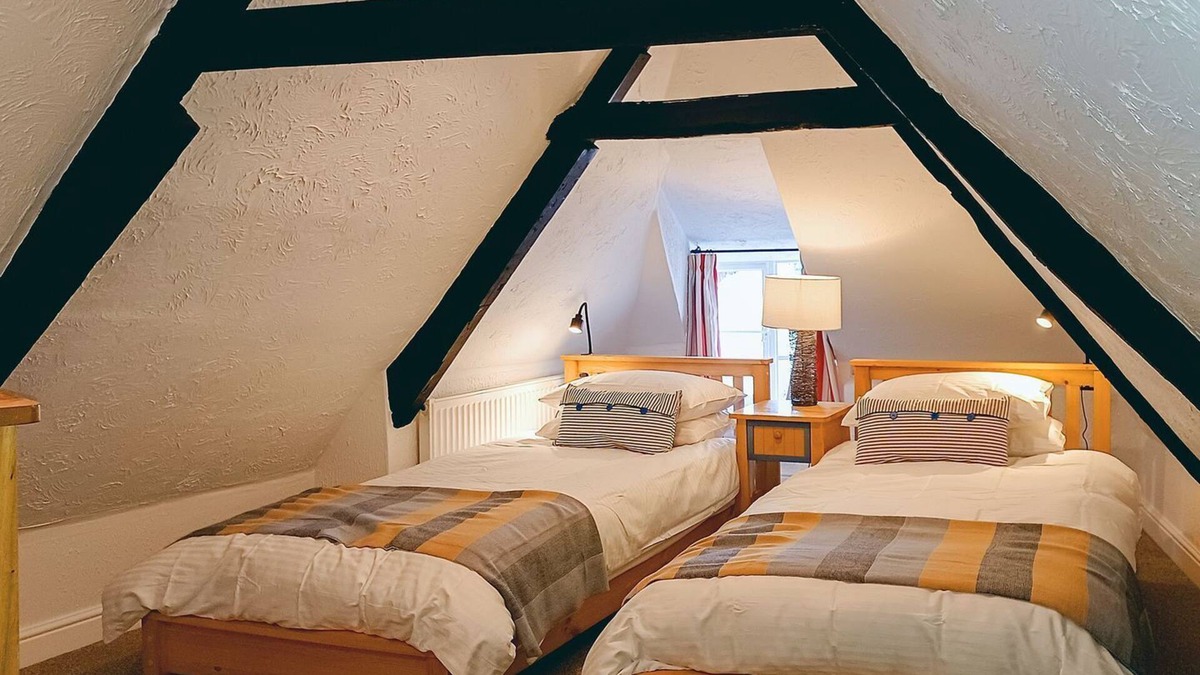 Kingsteignton Cottage | 3 bedroom accommodation in Kingsteignton, near Newton Abbot