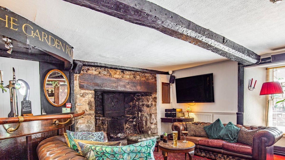 Kingsteignton Cottage | 3 bedroom accommodation in Newton abbot