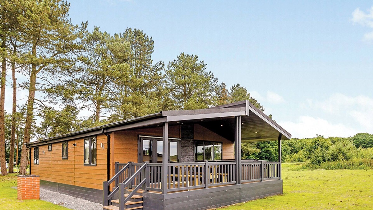 Woodhall Spa Ski Chalet | 3 bedroom accommodation in Woodhall Spa