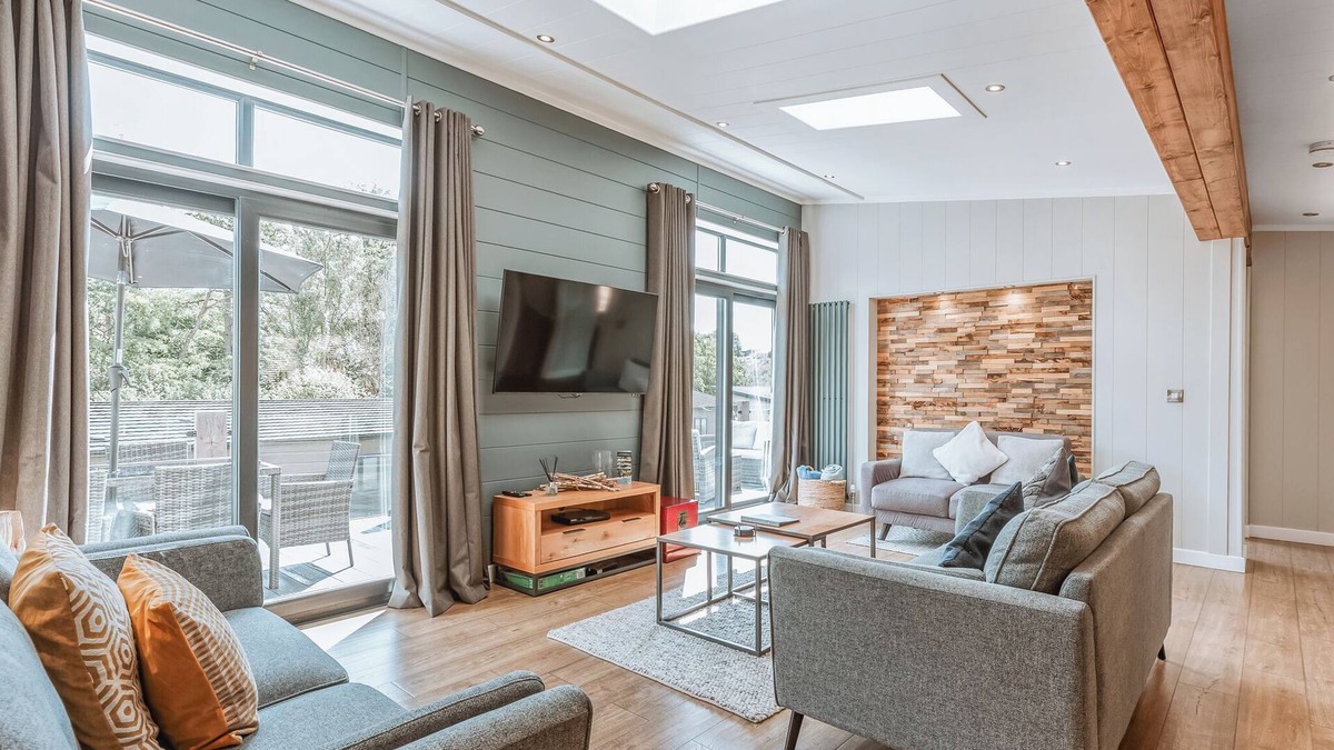 Bridgnorth Ski Chalet | 3 bedroom accommodation in Bridgnorth