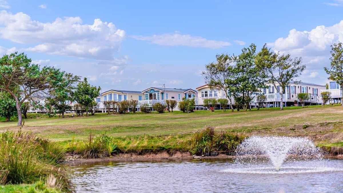 Withernsea House | 3 bedroom accommodation in Withernsea
