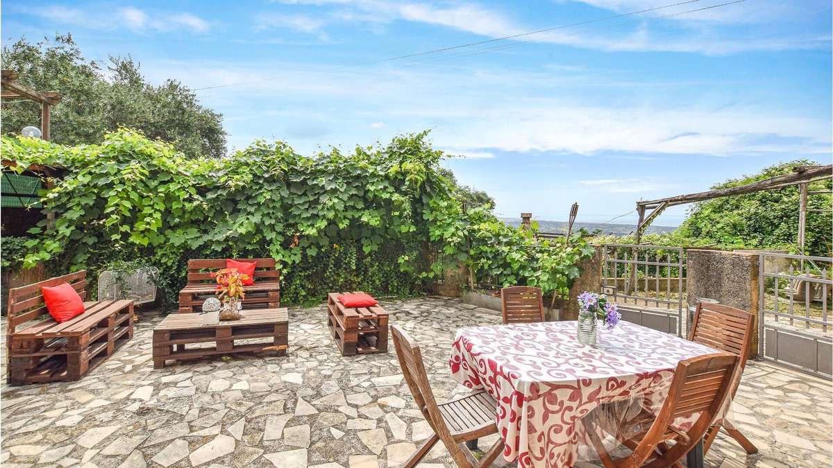 Pietrasanta House | 3 bedroom accommodation in Pietrasanta