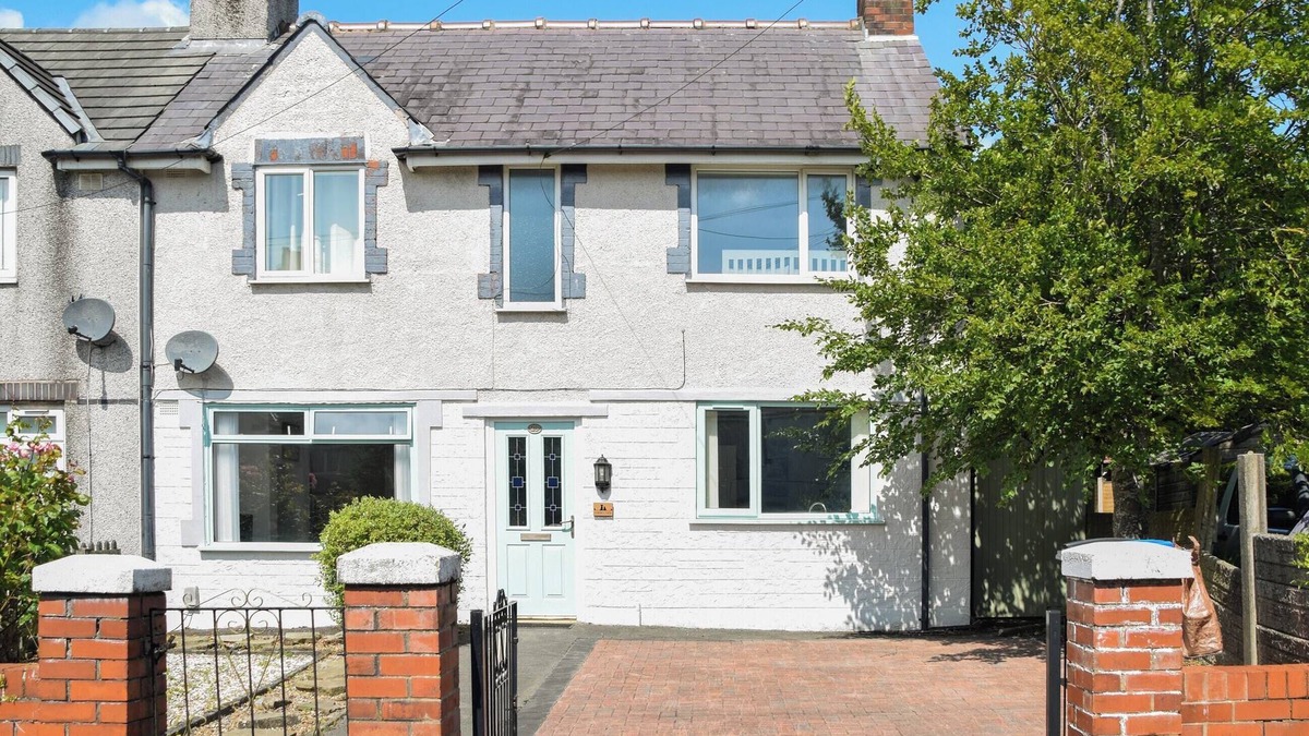 Blackpool Cottage | 3 bedroom accommodation in Blackpool