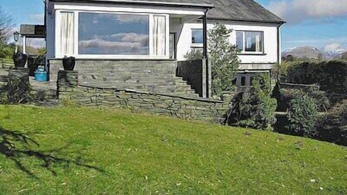 Hawkshead House | 3 bedroom accommodation in Hawkshead, near Windermere