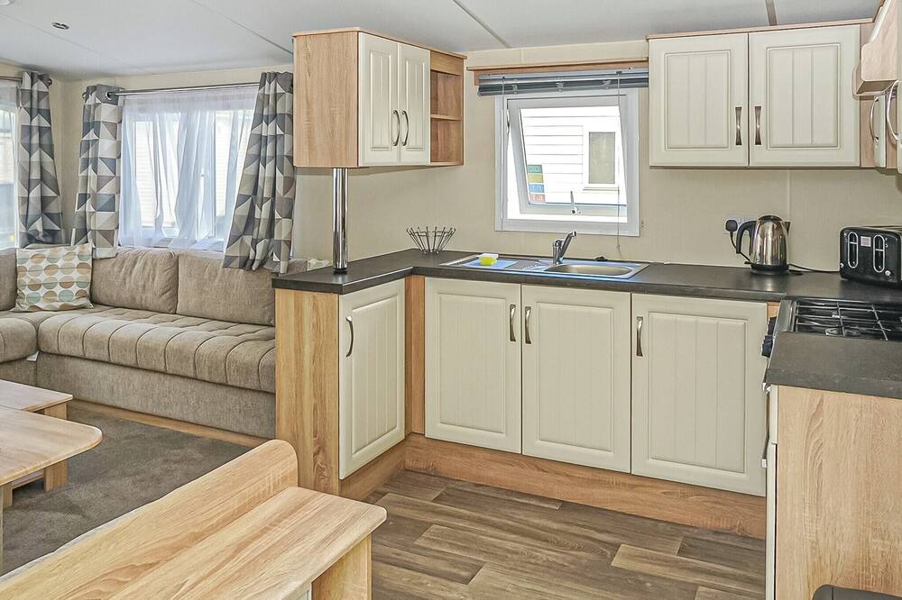 Gwespyr House | 3 bedroom accommodation in Gwespyr, Nr Prestatyn, Denbighshire