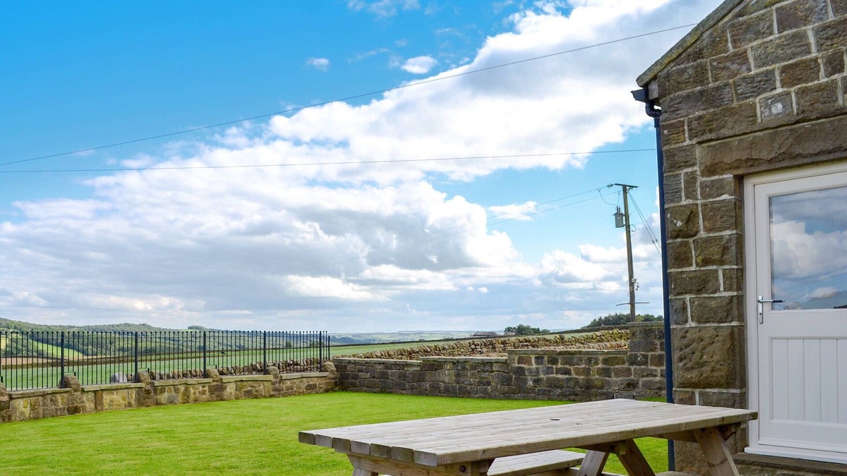 Lofthouse Cottage | 3 bedroom accommodation in Fellbeck, near Pateley Bridge