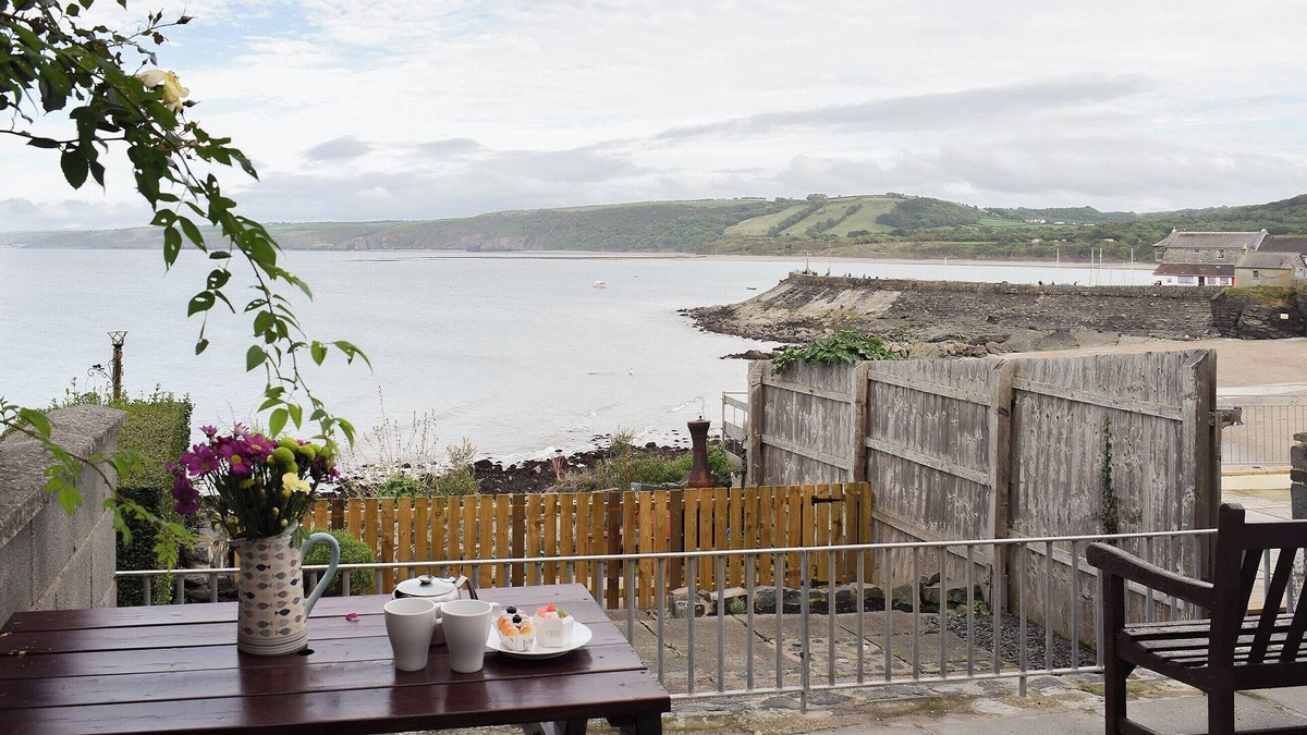 New Quay Cottage | 3 bedroom accommodation in New Quay