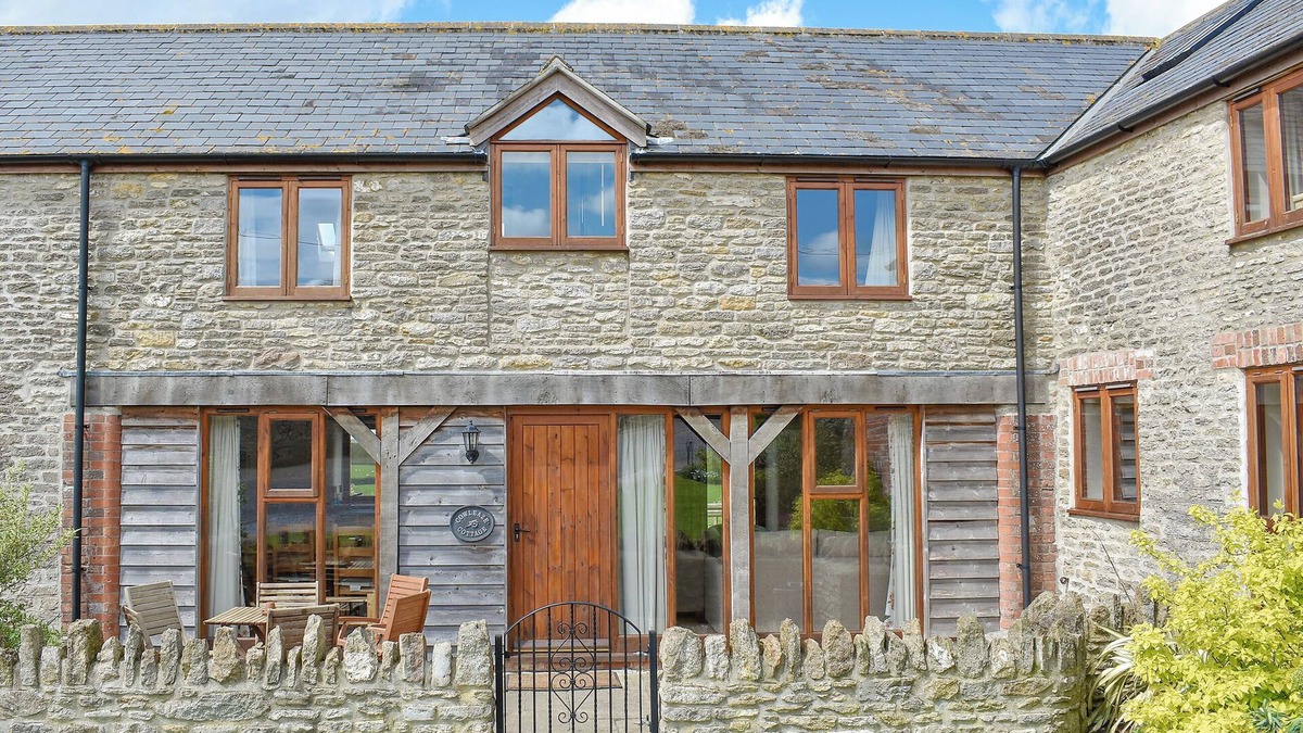 Sherborne Cottage | 3 bedroom accommodation in Leigh, near Sherborne