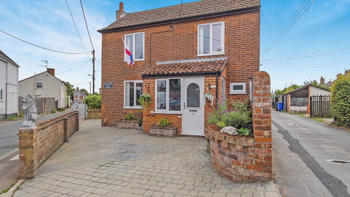 Beccles Cottage | 3 bedroom accommodation in Beccles