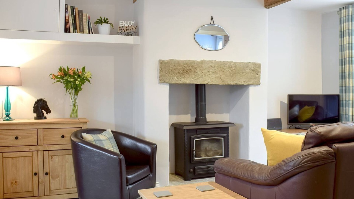 Eldwick Cottage | 3 bedroom accommodation in Eldwick, near Bingley