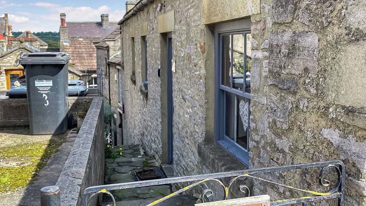 Middleham Cottage | 3 bedroom accommodation in Middleham, near Leyburn