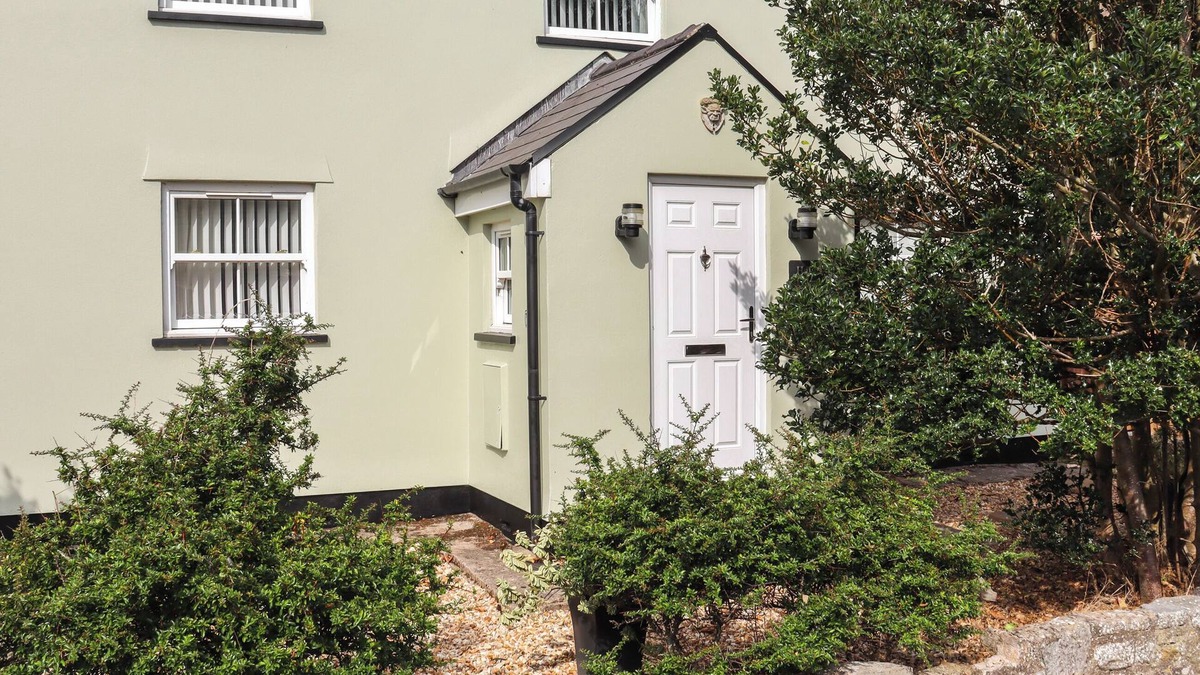 Angle Cottage | 3 bedroom accommodation in Angle