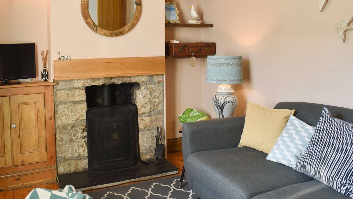 Penmon Cottage | 3 bedroom accommodation in Penmon, near Llangoed
