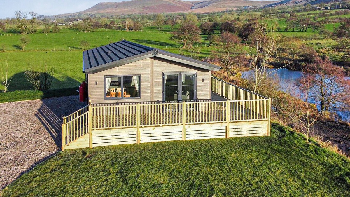 Fence Cottage | 3 bedroom accommodation in Barrow, near Clitheroe