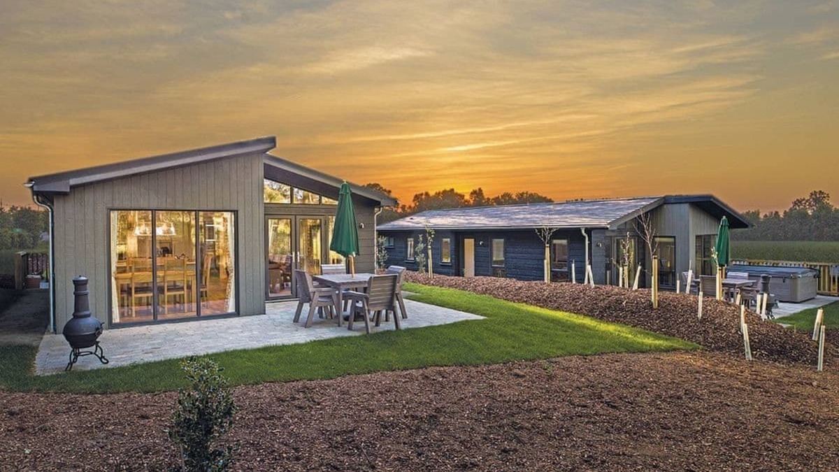 Penally Ski Chalet | 3 bedroom accommodation in Tenby