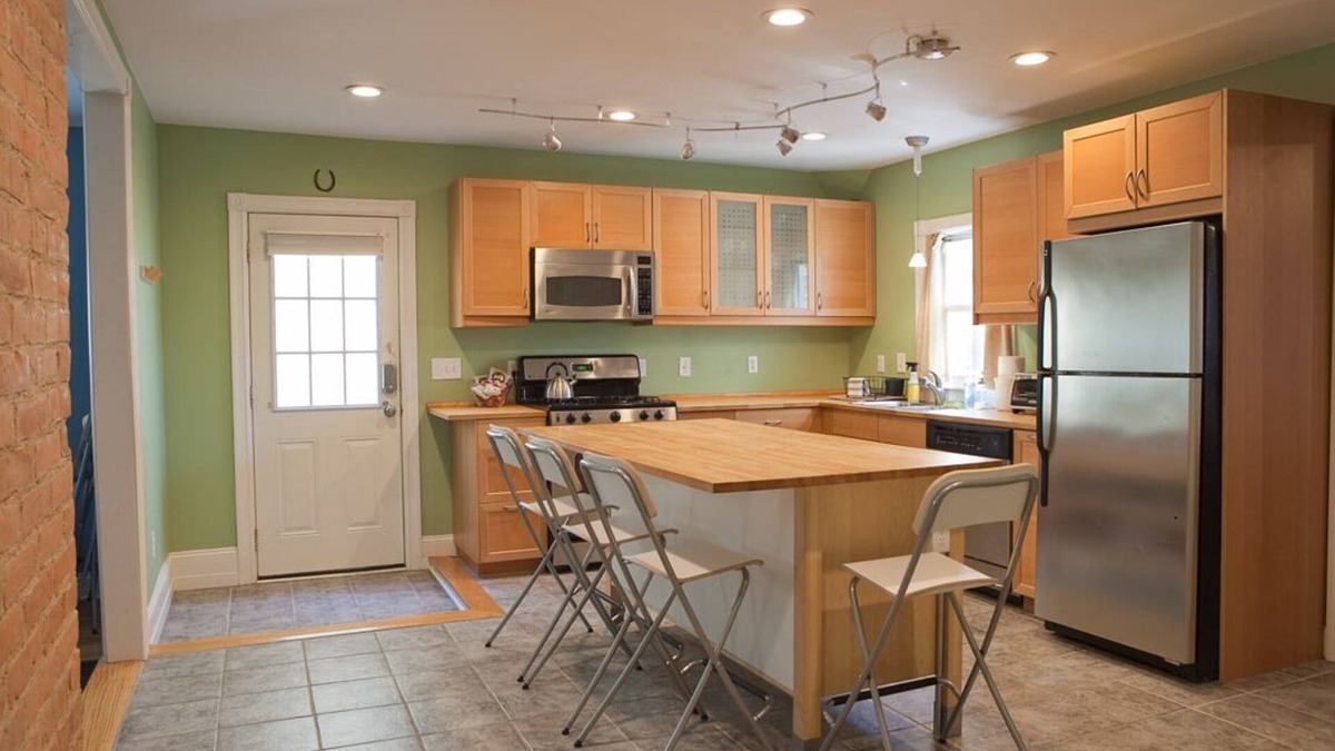 Saratoga Springs Apartment | 3 bedroom apartment in the heart of the Saratoga Springs Arts District