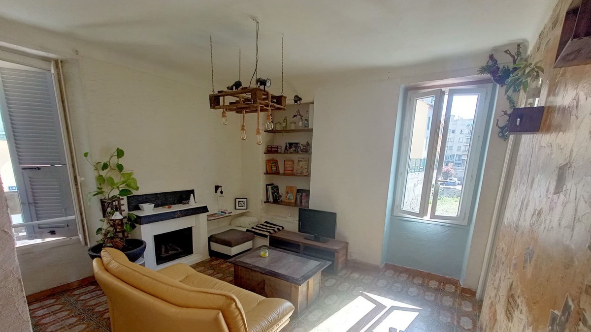 Vernier Apartment | 3-bedroom apartment 65m2, city center, 10min from train station, 20min from beach