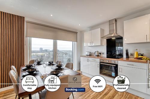 Trafford Apartment | 3 Bedroom Apartment By Paul & Malin Properties Short Lets & Serviced Accommodation Stretford With Free Parking & Gym Access