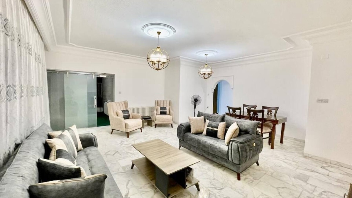 Al Jubeiha Apartment | 3 bedroom apartment in amman