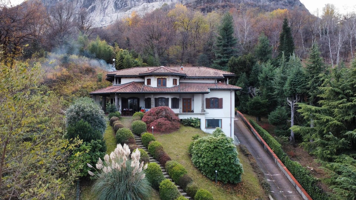 Villa Apartment | 3 bedroom apartment in baveno