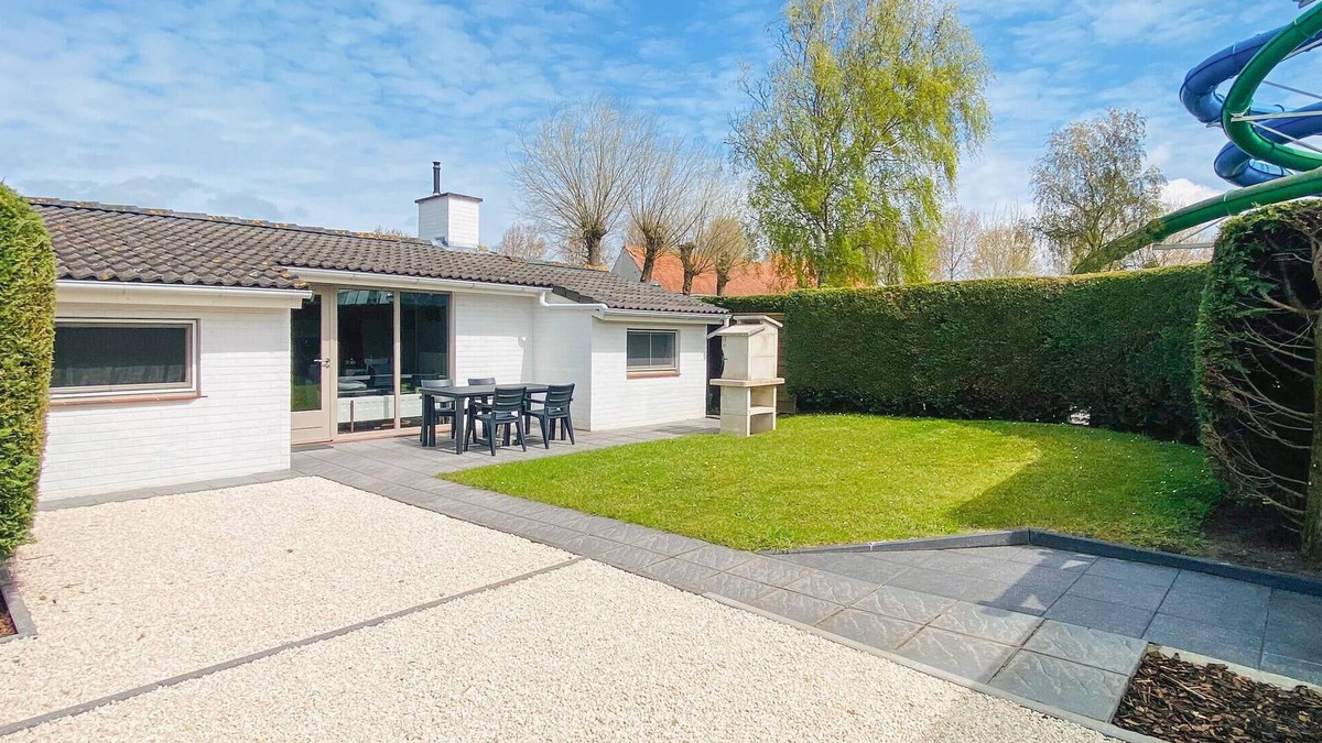 Koksijde House | 3 bedroom awesome home in Oostduinkerke