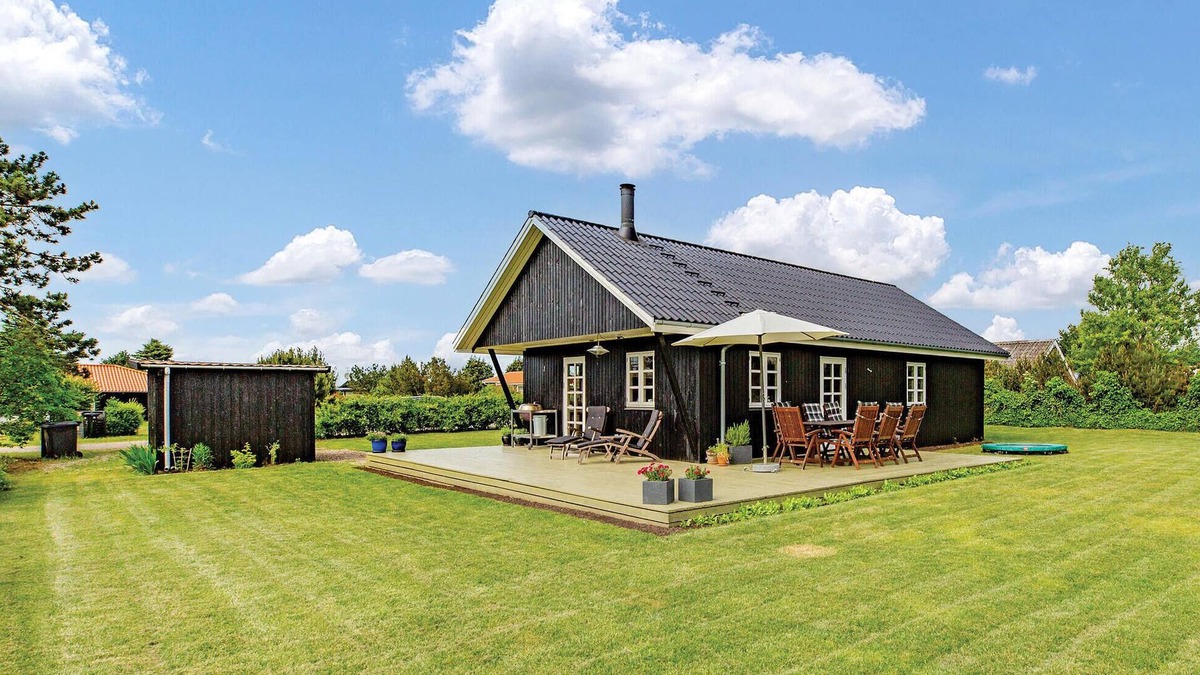 Frolunde House | 3 bedroom awesome home in Slagelse