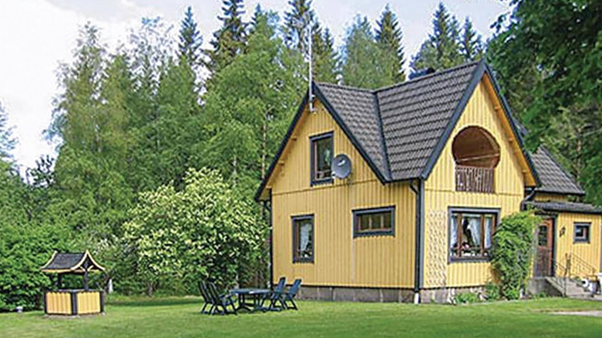 Almhult House | 3 bedroom awesome home in älmhult