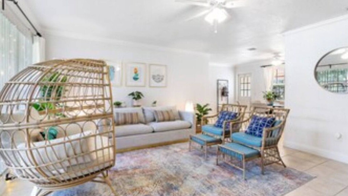 Santa Barbara Estates House | 3 Bedroom Beach House, Near All!
