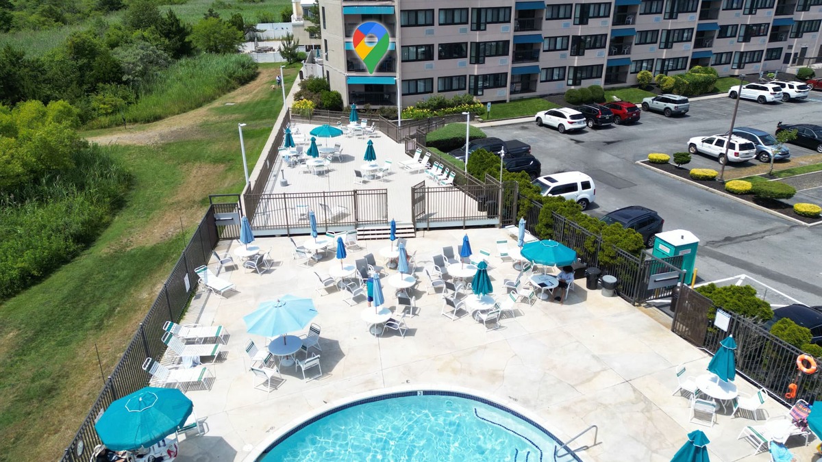 Southend Condo | 3 Bedroom Beachfront Condo with 2 Pools