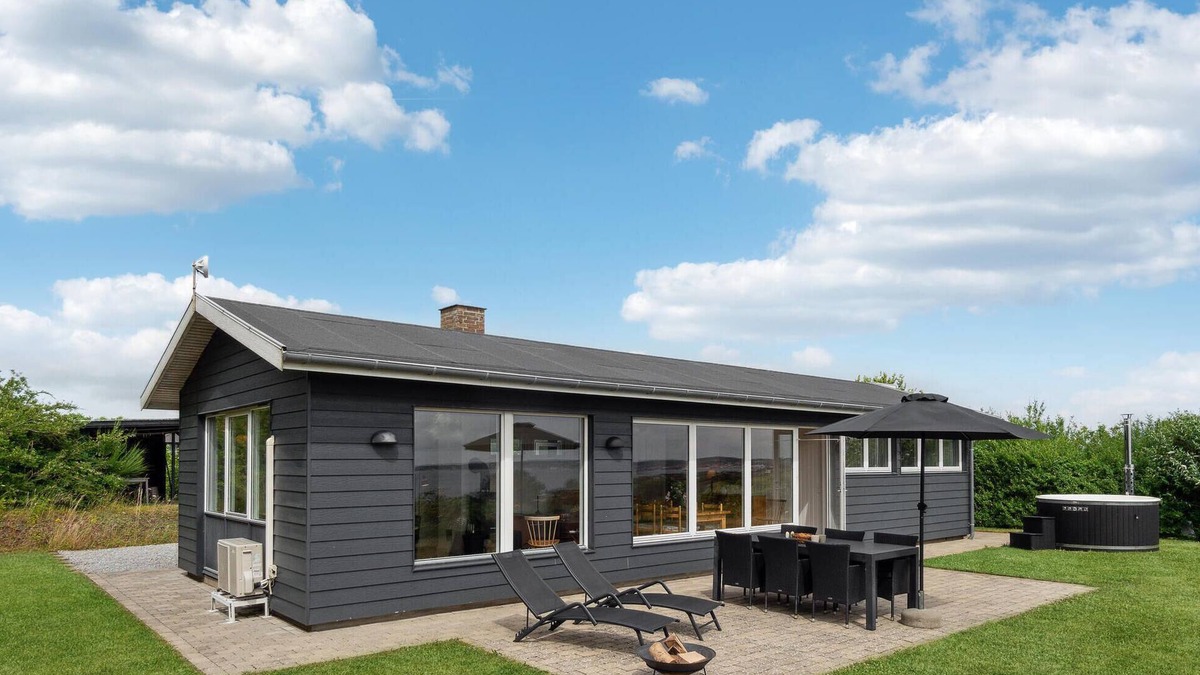 Handrup Strand House | 3 bedroom beautiful home in Ebeltoft