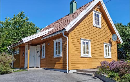 Skalevik House | 3 Bedroom Beautiful Home In Flekkerøy
