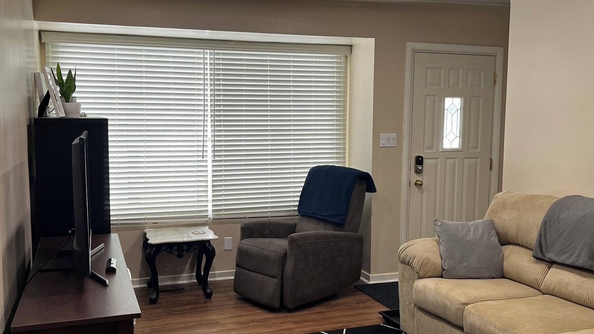 Hespeler House | 3 Bedroom Bungalow in a quiet area close to Hespeler’s downtown