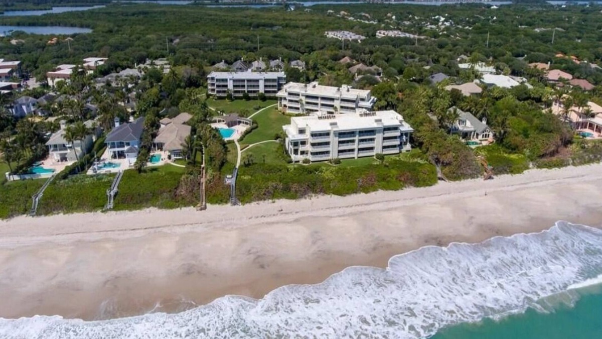 Orchid Island Condo | 3-bedroom condo in peaceful Indian River Shores w/penthouse views sunset/sunrise