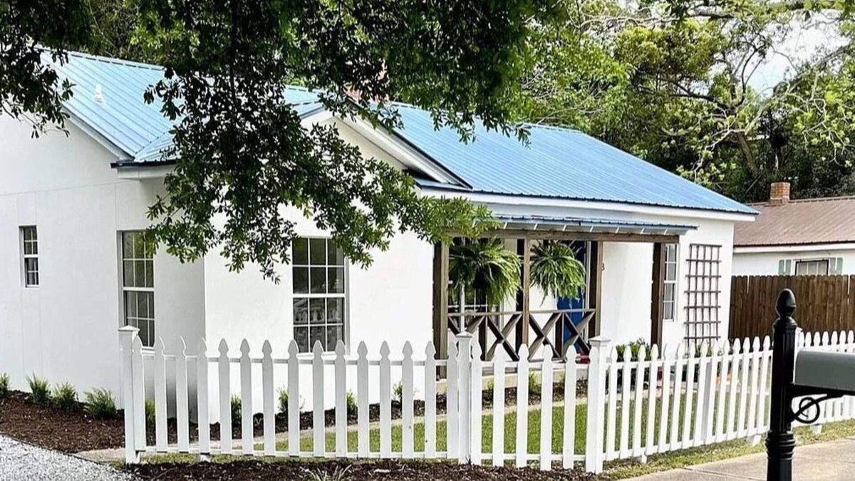 Brunswick House | 3 Bedroom Coastal Cottage Close to Beach-"The Pearl"
